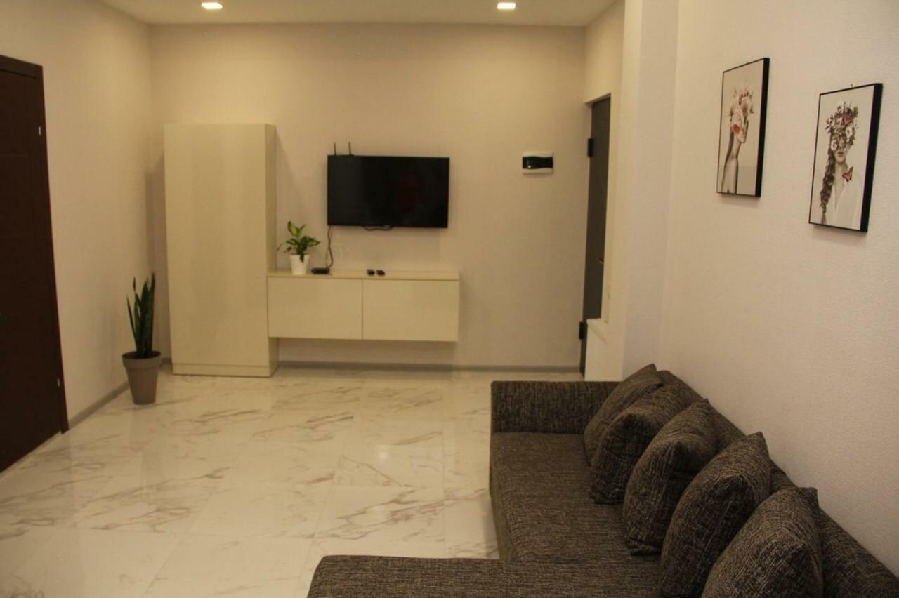 Modern Apartment Kutaisi Eksteriør bilde