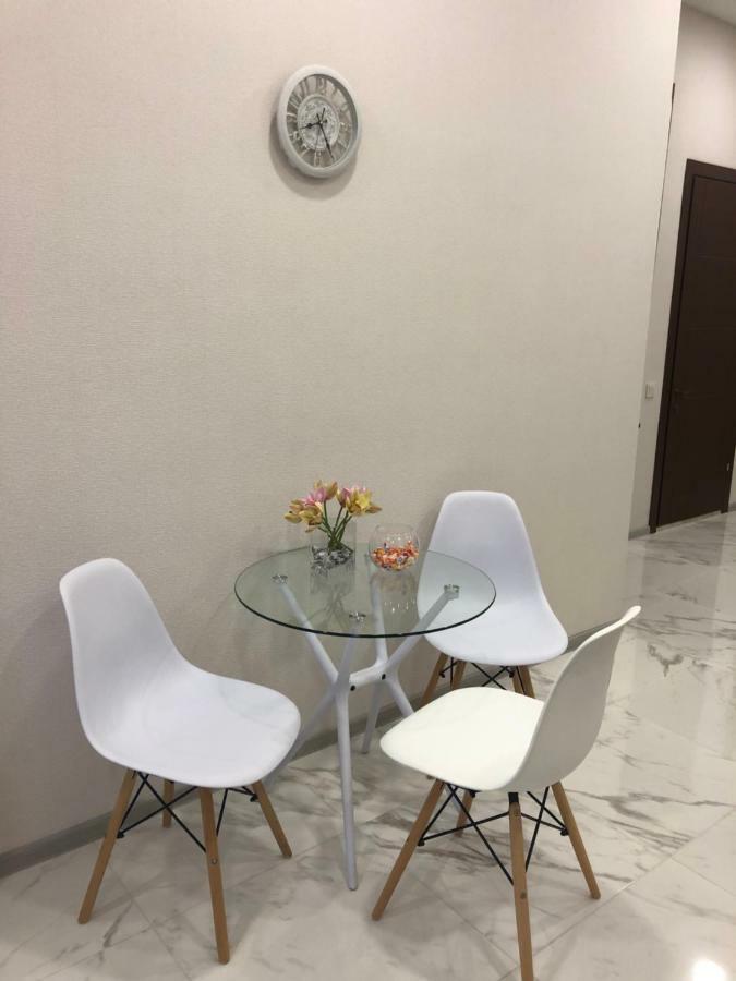 Modern Apartment Kutaisi Eksteriør bilde